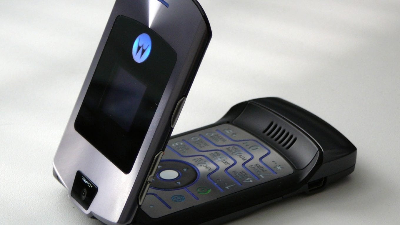 Motorola presentará una versión plegable del clásico RAZR