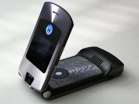 Motorola presentará una versión plegable del clásico RAZR